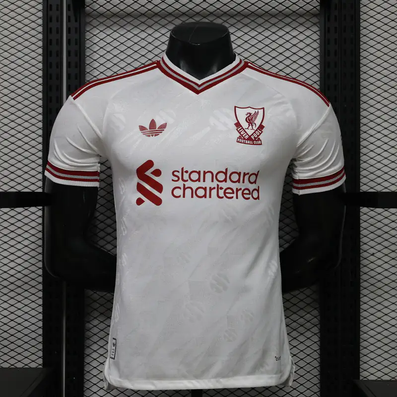 Liverpool Blanca retro (frente)