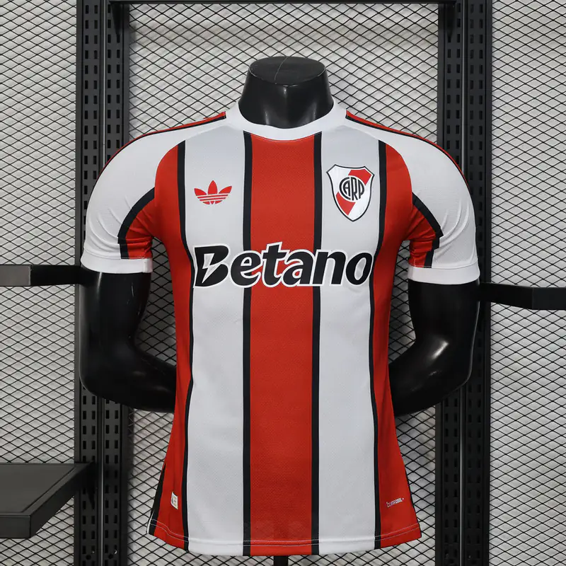 River Plate Rayada roja y blanca (frente)