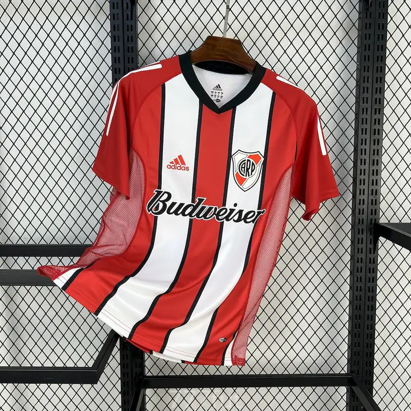 River Plate Budweiser rayada (frente)