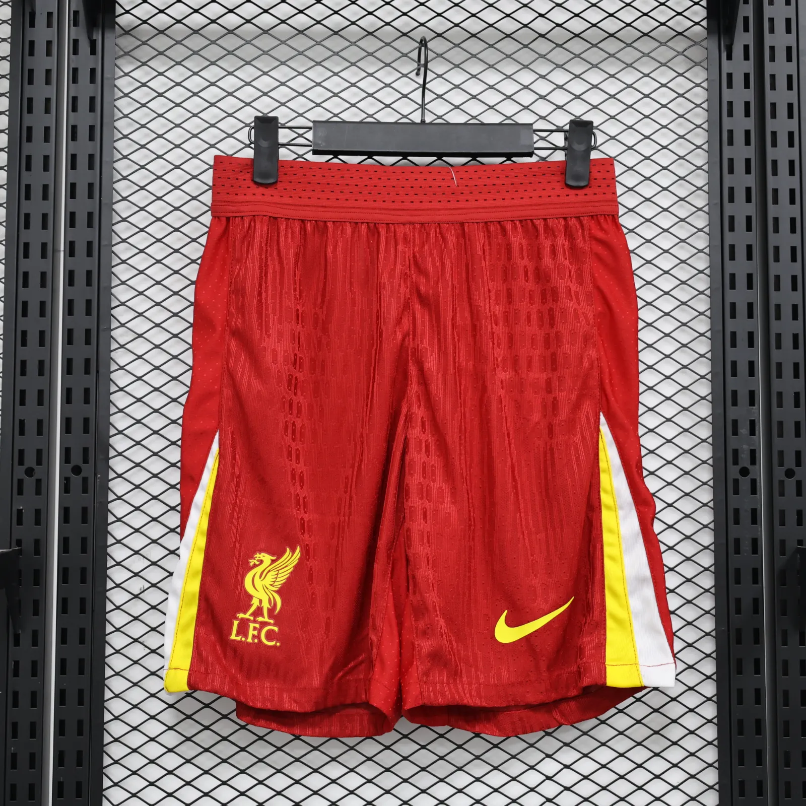 Short Liverpool Titular 24/25 (frente)