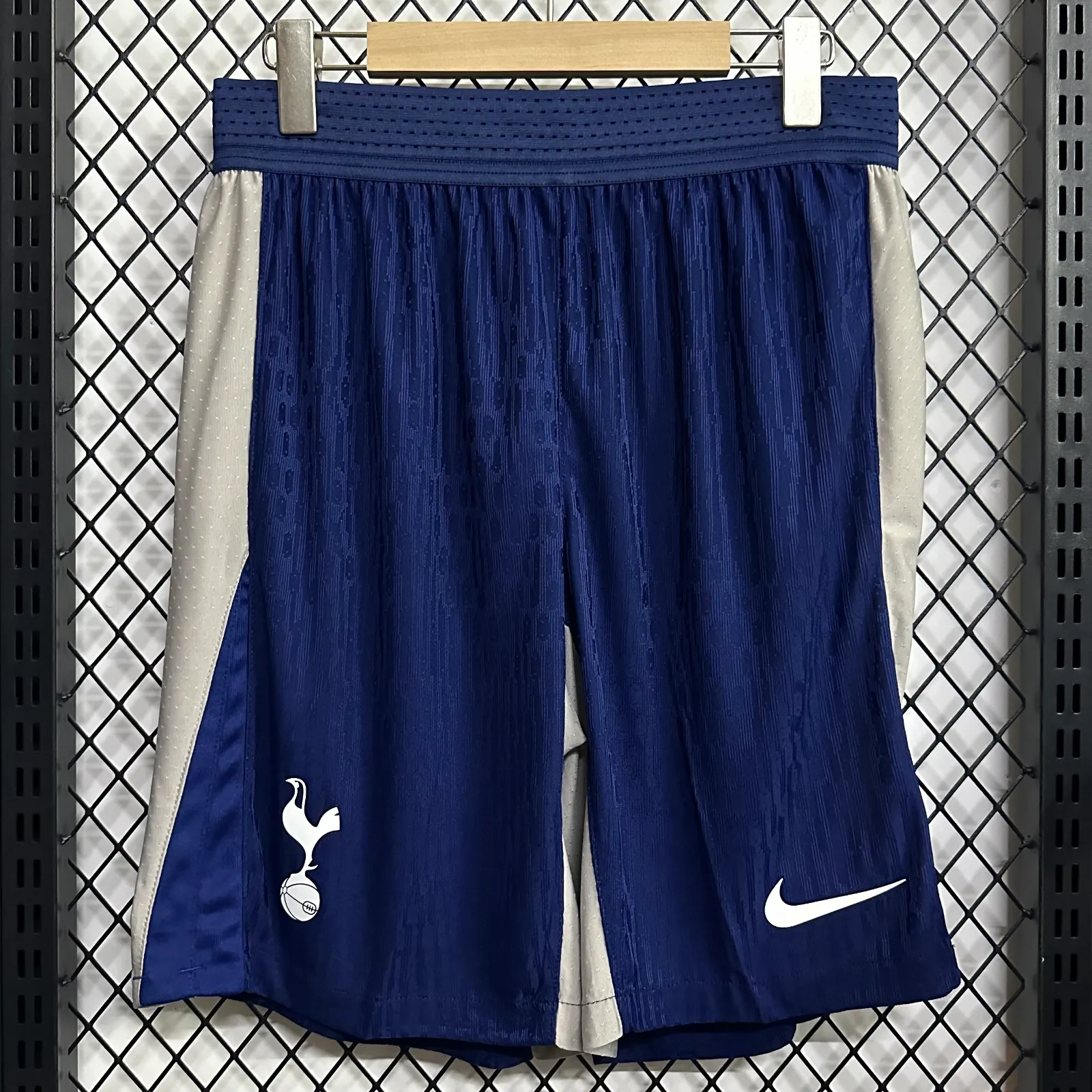 Short Spurs Titular 25/26 (frente)