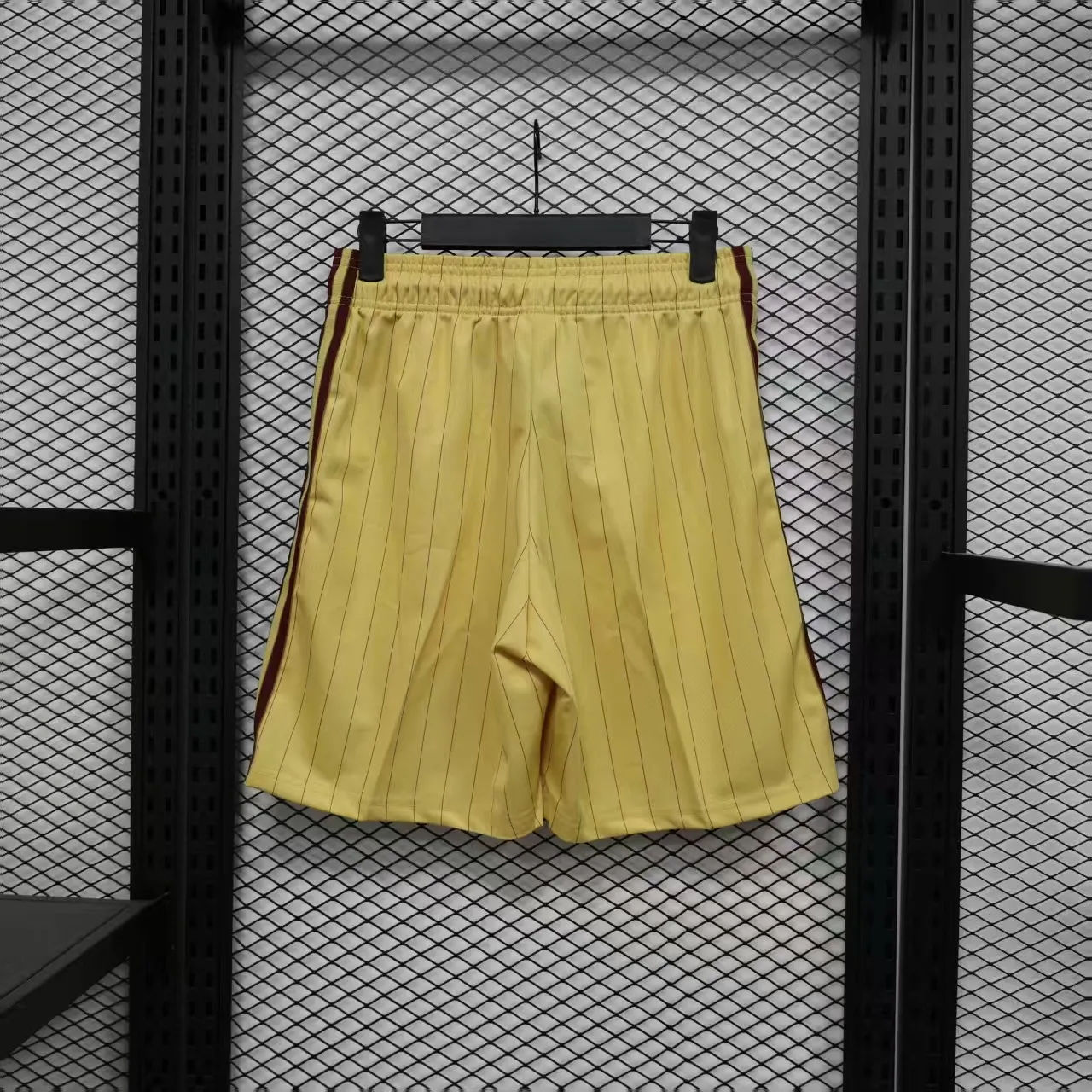 Short Arsenal Icons Amarillo (espalda)