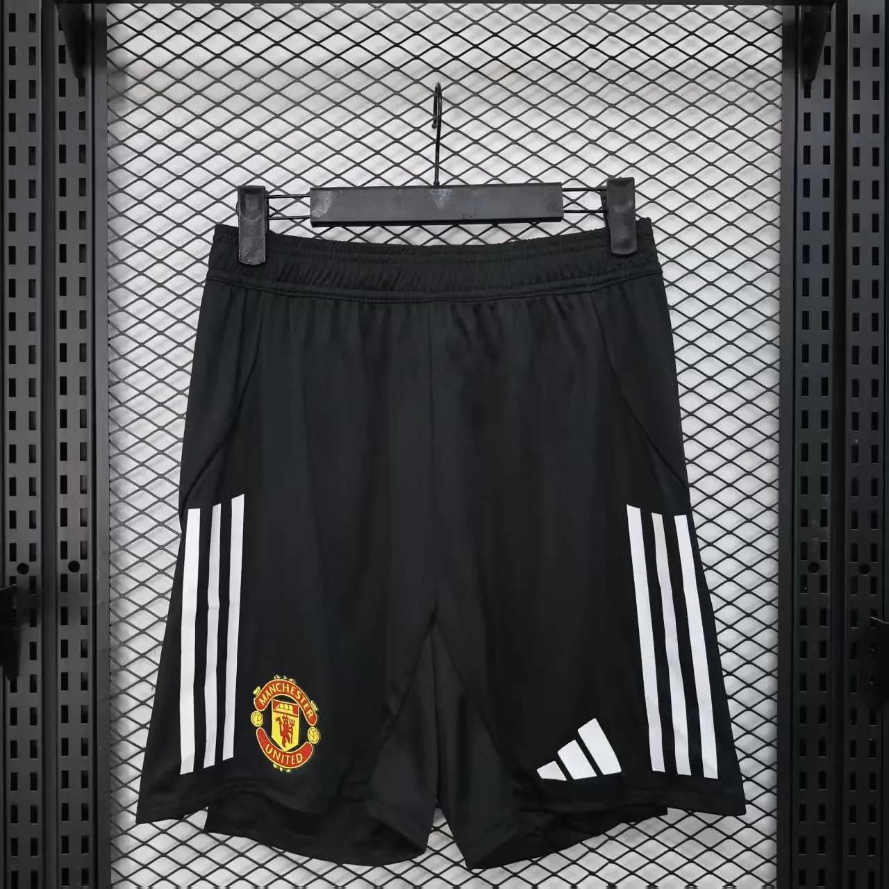 Short Man United Titular 25/26 (frente)