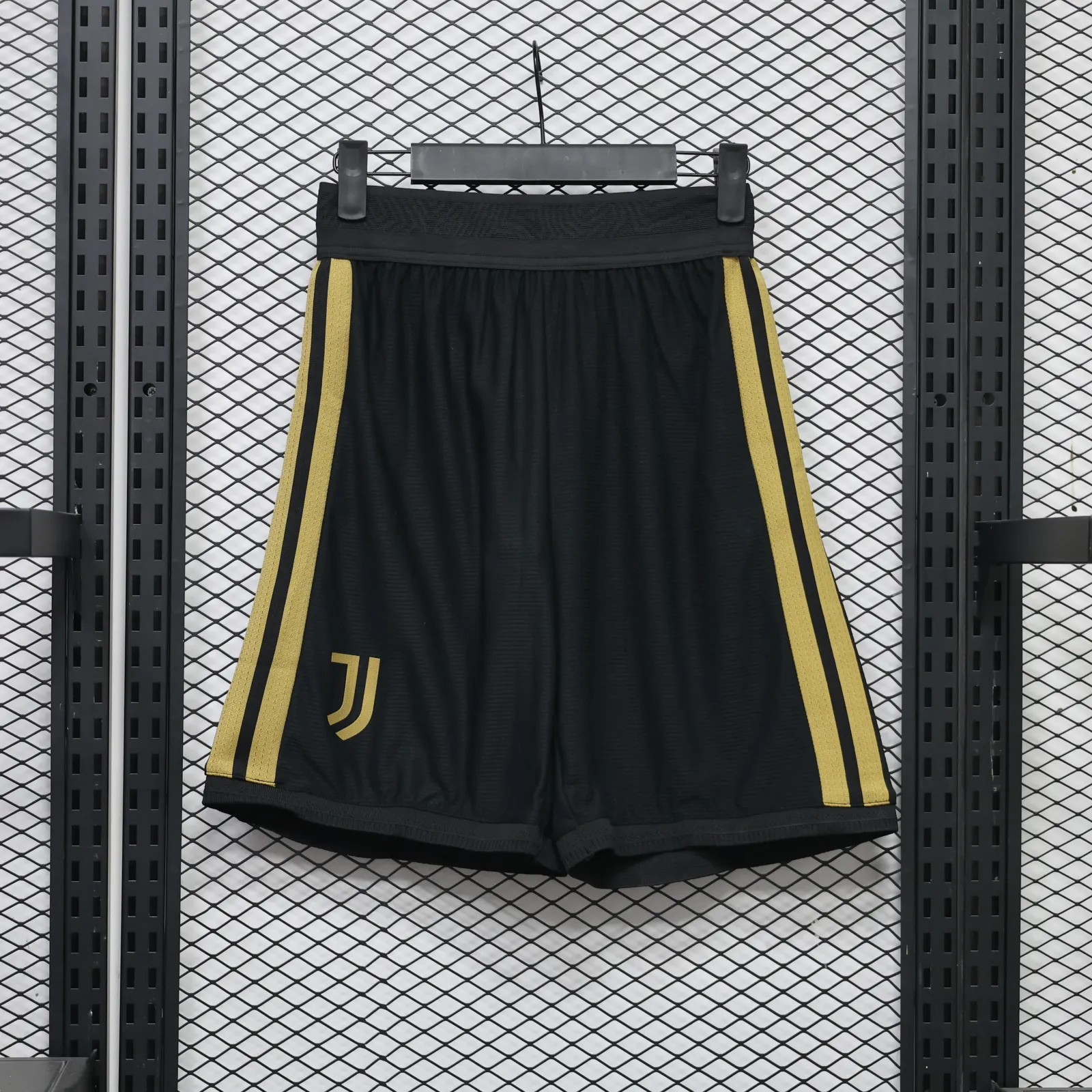 Short Juventus Alternativo 26/27 (frente)