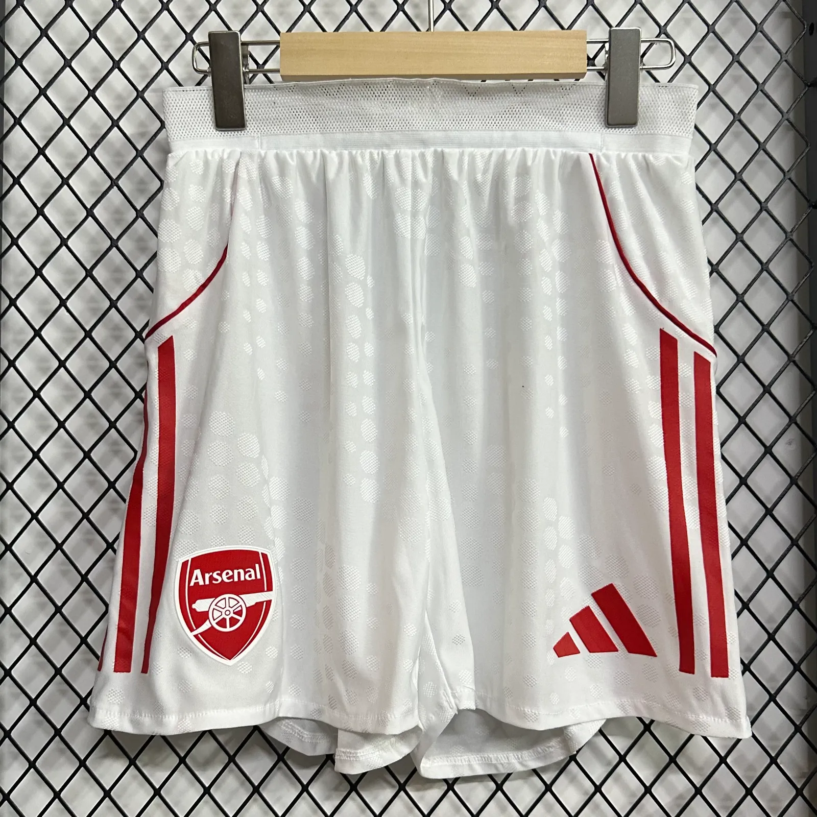 Short Arsenal Titular 25/26 (frente)