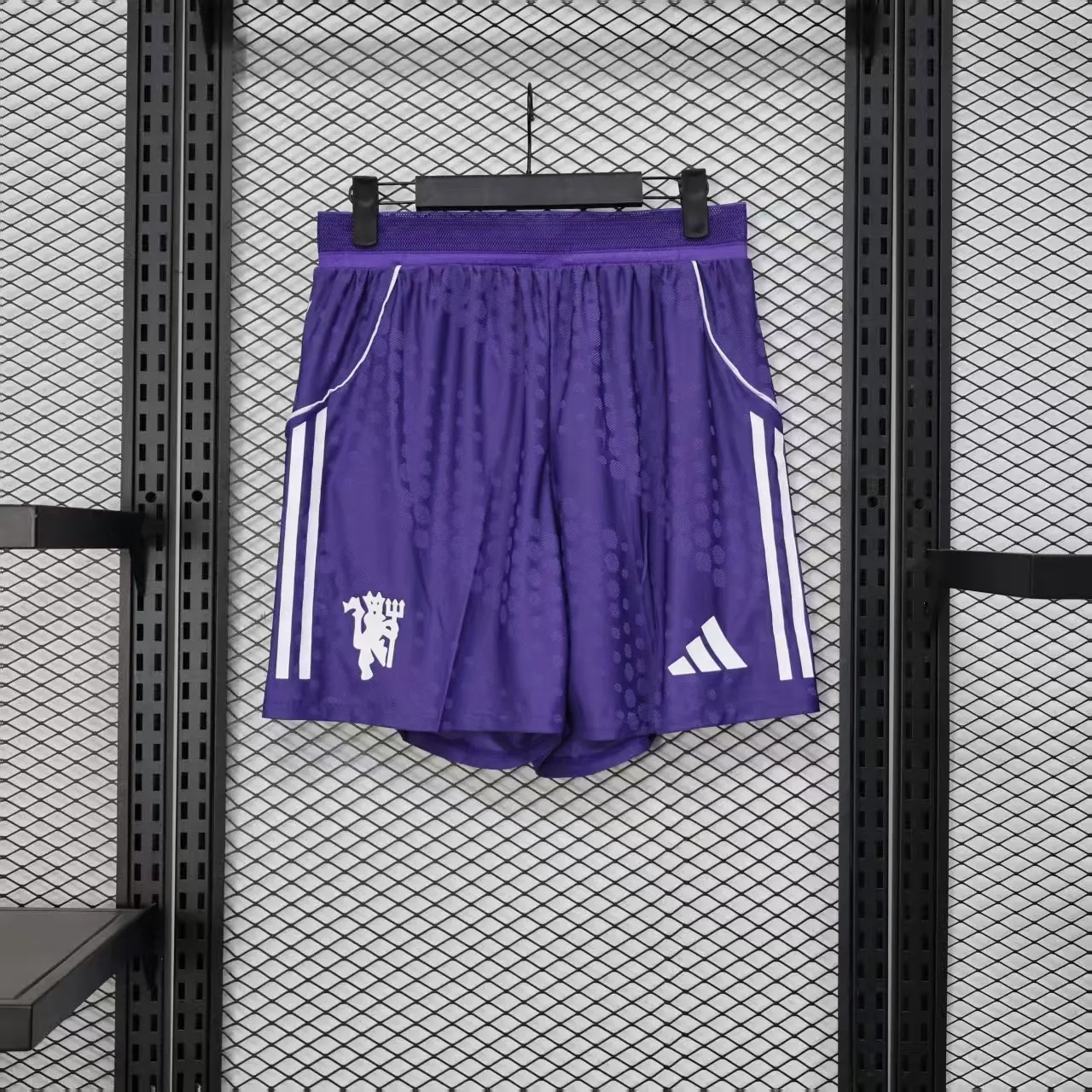 Short Man United Alternativo 25/26 (frente)