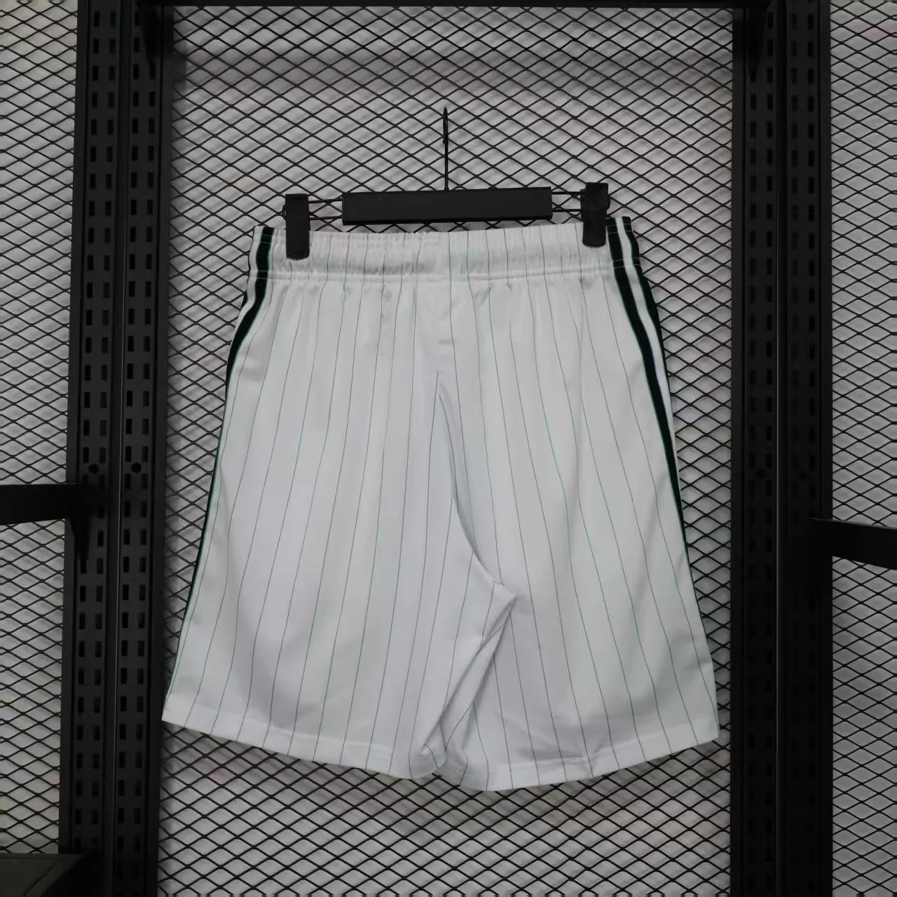 Short Liverpool Icons Blanco (espalda)