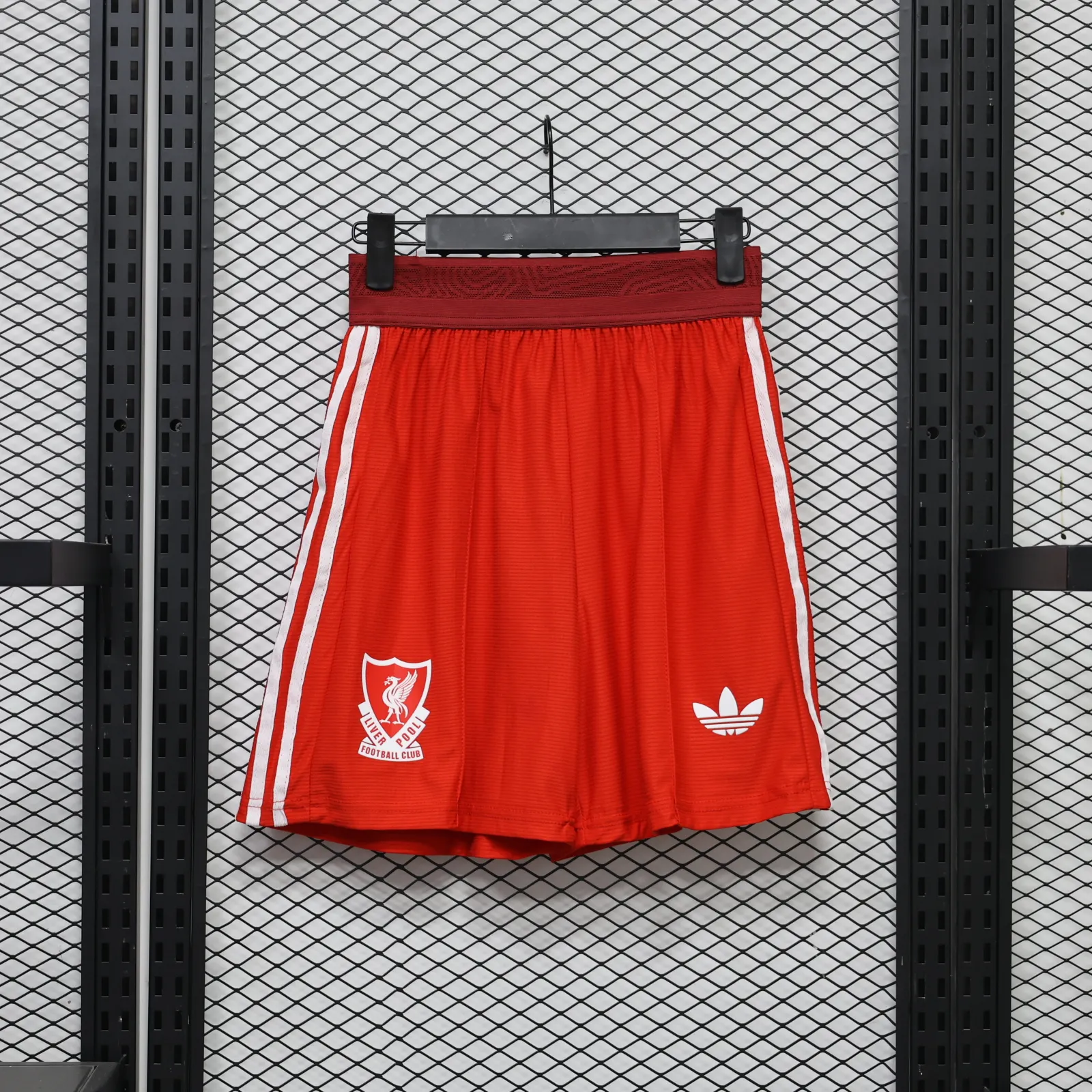 Short Liverpool Suplente 26/27 (frente)