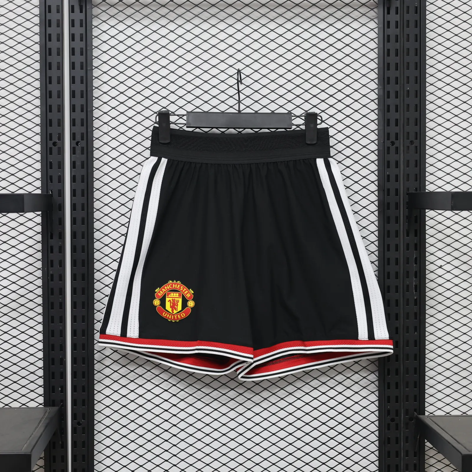 Short Man United Suplente 26/27 (frente)