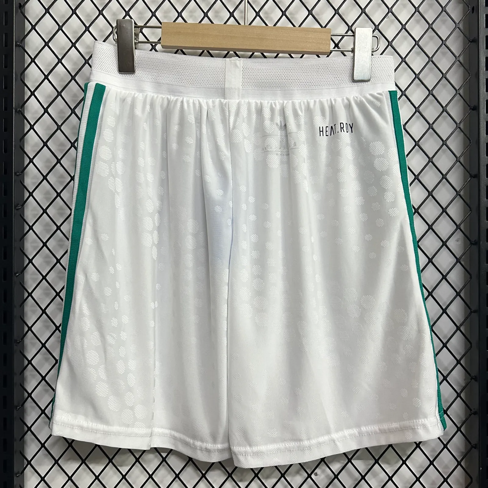 Short Liverpool Alternativo 25/26 (espalda)